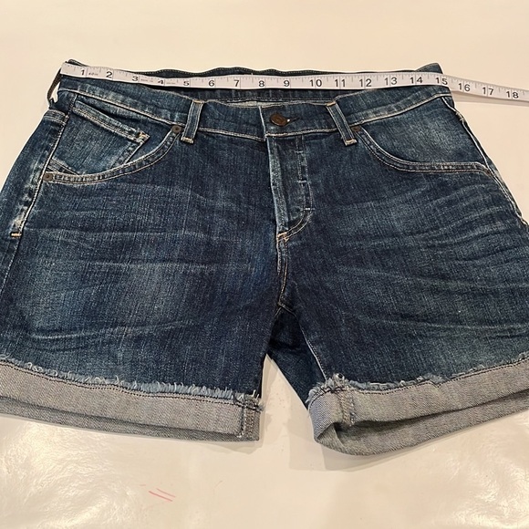 Citizens Of Humanity 5” Inseam Mid Rise Shorts Size 26 - Picture 4 of 16